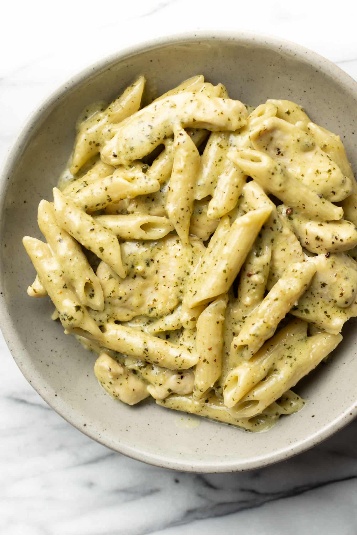 Pesto Soslu Tavuklu Penne